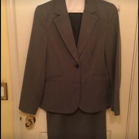 Chadwick's 8 Gray Sheath Blazer - Picture 1 of 9